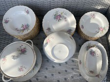 SERVIZIO PIATTI IN PORCELLANA RICHARD GINORI NUOVI