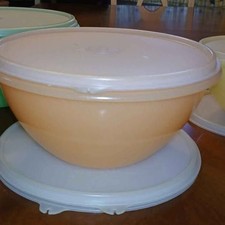 Tupperware, Debut Colors