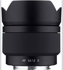 Samyang 12mm F2.0 AF obiettivo