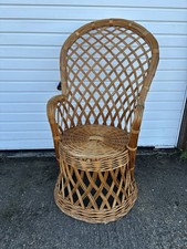 Sedia vintage in vimini pavone