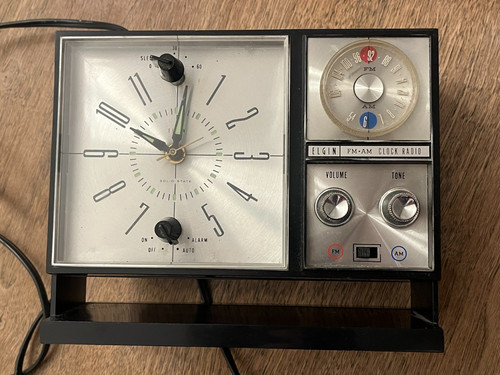 Sveglia radio vintage - sveglia,