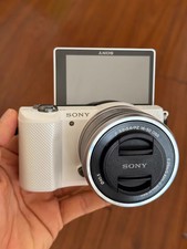 Sony Alpha a5000 Mirrorless