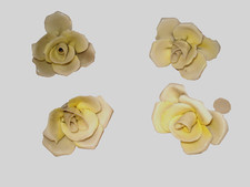 4 ANTICHI  FIORI IN PORCELLANA PER RICAMBIO  LAMPADARIO D'EPOCA ANNI 40