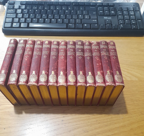 The handy volume shakespeare - the,