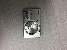 Nikon COOLPIX S5000 fotocamera digitale con batteria e caricatore design compatto