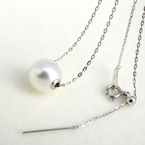 Grande collana con ciondolo - , di