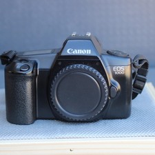 Fotocamera analogica Canon EOS 1000 (25-070.01)