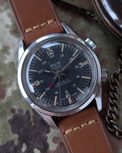 Avia military alarm rare - military,