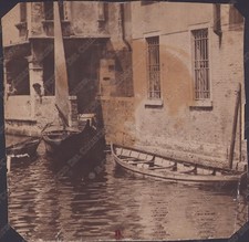 VENEZIA Barche nel canale