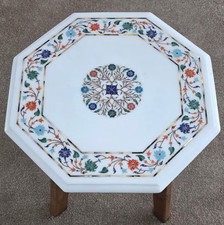 Tavolo intarsiato in marmo