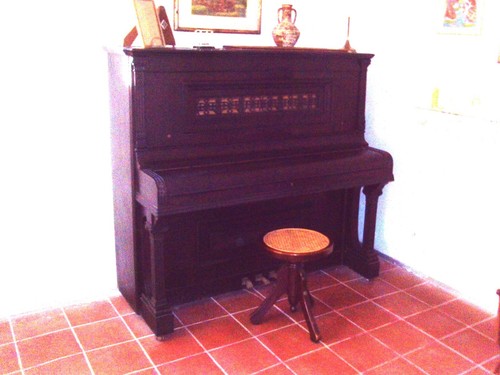 Pianoforte verticale vintage