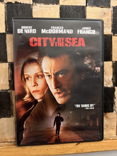 City the sea - city, by