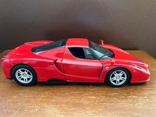 Enzo Ferrari 1/18 Hot Wheels