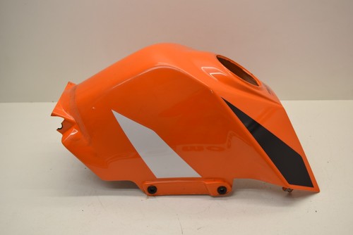 Carena serbatoio carburante