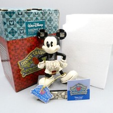 Enesco Disney Showcase