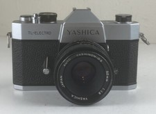 Elettrocamera Yashica TL con obiettivo Yashinon-DS 50mm 1.9 testata