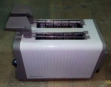 Tostapane Ariete perfettamente funzionante, tutto in metallo verniciato