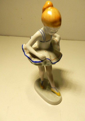 Figurina ungheria hollohaza - figurina,
