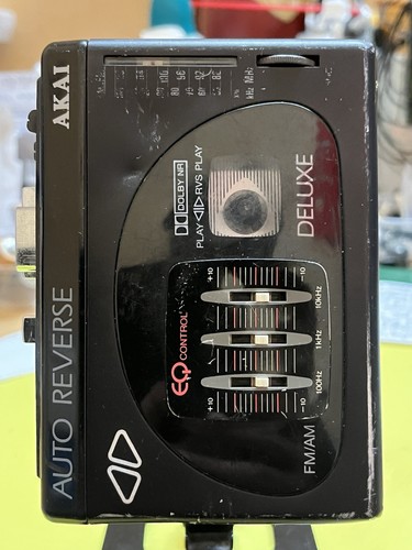 Akai portable radio cassette - radio,