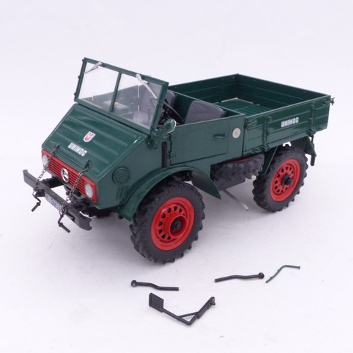 Schuco 00135 mercedes - 1:18,