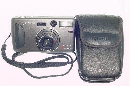 Yashica zoom kyocera - yashica, t