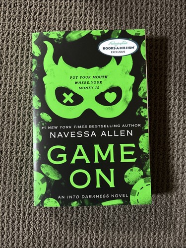 Game autographed navessa - on,