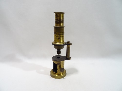 Antico microscopio cuccia - a,