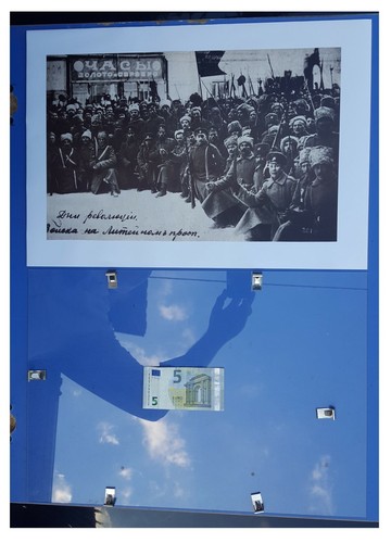 Rivoluzionari pietrogrado - rivoluzionari,
