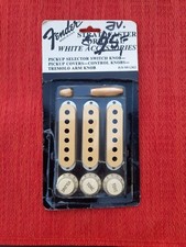 Fender Stratocaster bianca