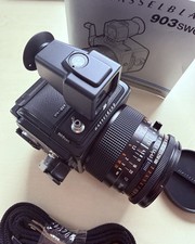 Hasselblad - Hasselblad 903 SWC Nero CF 4,5/38mm "fresco revisionato" - OTTIMO!