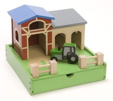 Fattoria in legno trattore My