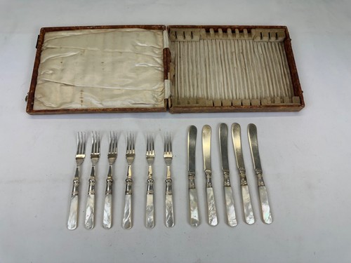 Set iniziale forchette - , e