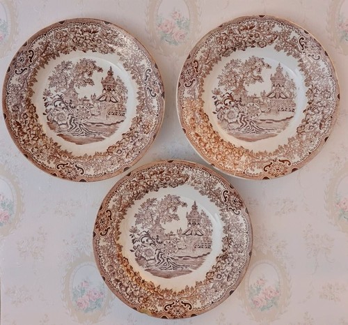 Tre bei piatti decoro - tre,
