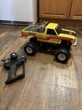 Monster Truck Kyosho Tracker Radiocomandato Vintage Funziona Perfetto 7.2v Pneumatici Nuovi!!