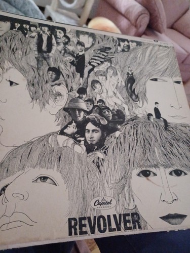 Beatles revolver apple 1970s - beatles,