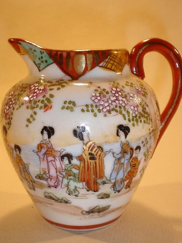 Kutani miniature jug vase - vase,