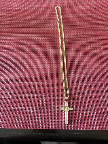 Croce crocifisso stile catena