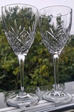 Coppia di bicchieri da vino