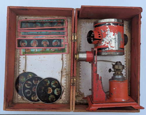 Antica lampada proiettore