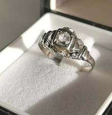 Anello Vintage Art Deco In Oro Bianco Con Diamante Solitario Centrale 