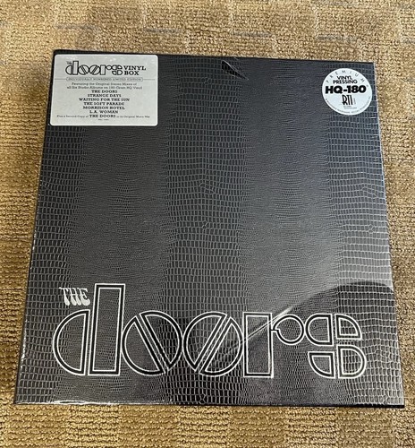 Doors numbered ltd ed - ed, box