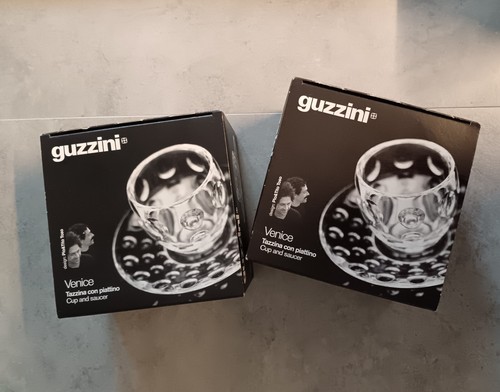 Coppia tazzine con - di,