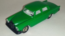 KDN Mercedes 220 se verde