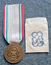 CROCE ROSSA ITALIA MEDAGLIA BRONZO AL MERITO C.R.I. TIPO "B" MODELLO 1948 ZECCA
