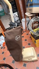 Aspirapolvere verticale Hoover