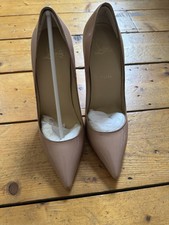 Christian Louboutin Beige So