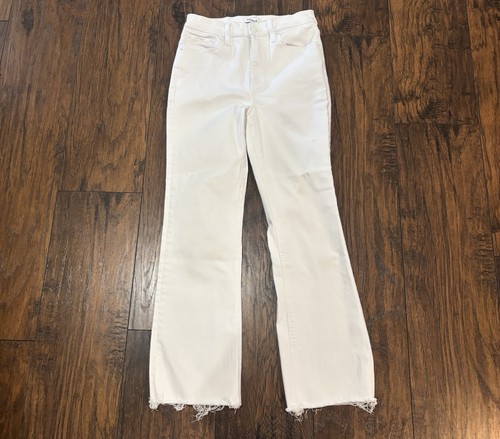 Jeans con orlo grezzo taglio