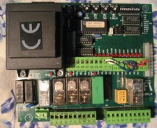 CENTRALINA DI COMANDO CANCELLO