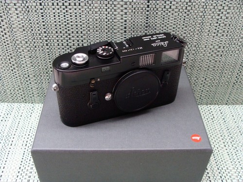 Leitz wetzlar leica - leitz, black