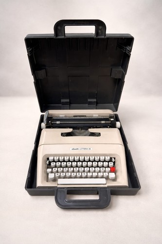 Macchina scrivere olivetti - da,